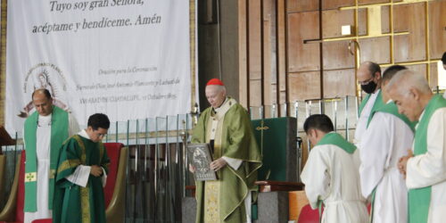 El Arzobispo Carlos Aguiar Preside La Misa Dominical. Foto: Basílica De Guadalupe/Cortesía.