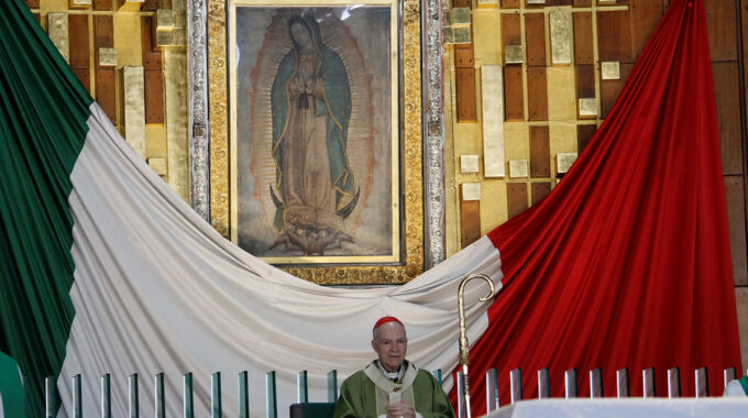 El Arzobispo Carlos Aguiar Preside La Misa En La Basílica De Guadalupe. Foto: INBG/Cortesía.