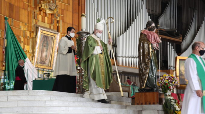 El Card. Carlos Aguiar Retes Preside La Misa Dominical. Foto: Basílica De Guadalupe.