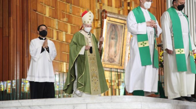El Cardenal Carlos Aguiar Retes Preside La Misa Dominical Desde La Basílica De Guadalupe. Foto: INBG/Cortesía